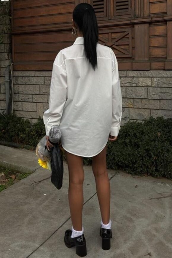 ⁦Embellished Oversized White Shirt⁩ - الصورة ⁦5⁩